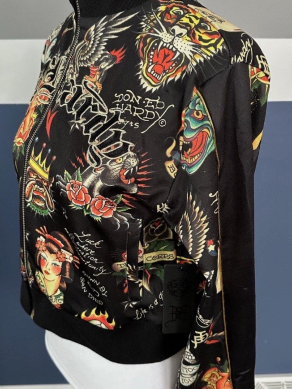 NEW! NWT ED HARDY Y2K Shrunken Flashboard Track Jacket Tattoo Black SIZE MEDIUM - Picture 4 of 9
